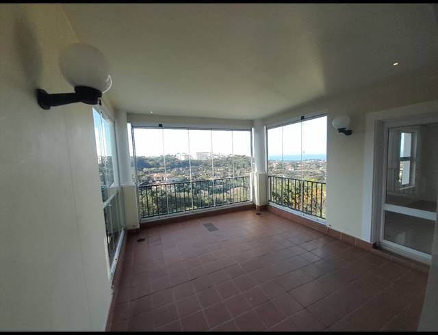 2 BEDROOM APARTMENT TO LET IN LA LUCIA